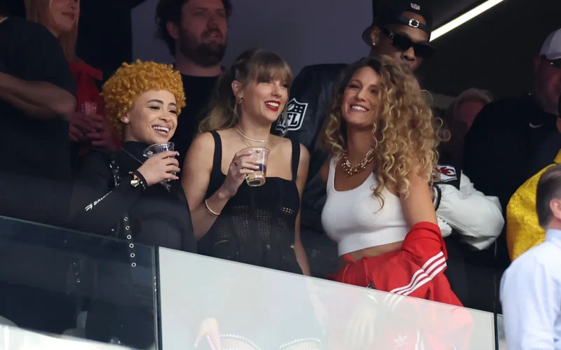 Blake Lively Photo by Ezra Shaw - Getty Images