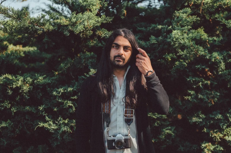 Orion Redwolf Unveils Enchanting Single 'Glow'