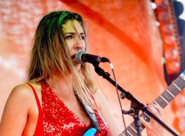 Áine Duffy Unveils Impactful Single 'Move Along'