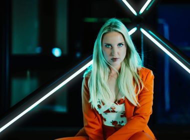 Chloey Rose Unveils New Single 'Runaway'