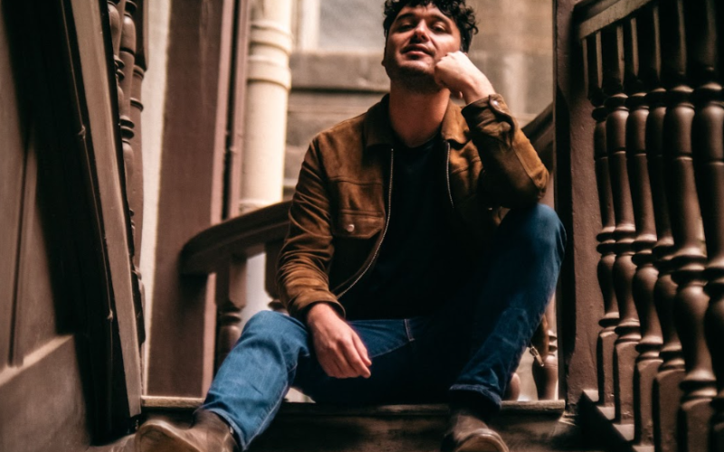 Kevin Twomey Unveils Debut Ep 'Bloom Room'