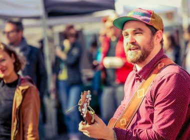Jonathan Evergreen Debuts with Soul-Stirring Single "Radio Transceiver"