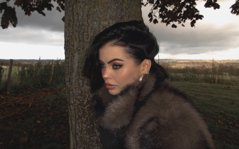 Closing Chapters, Opening Doors: Alt-Pop Star Bby Ivy Shares Her Story