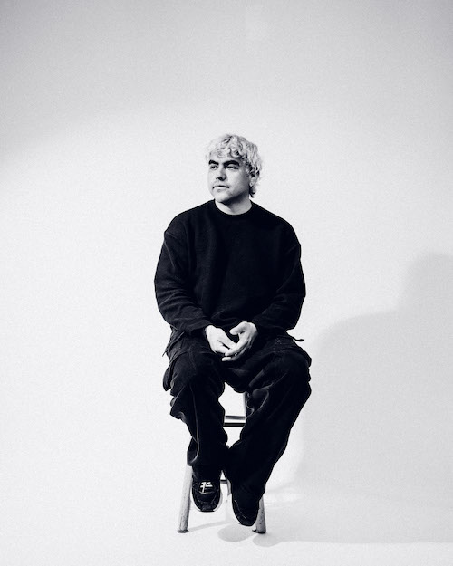 Alejandro Aranda Shares Captivating New Single ‘Meant To Be’