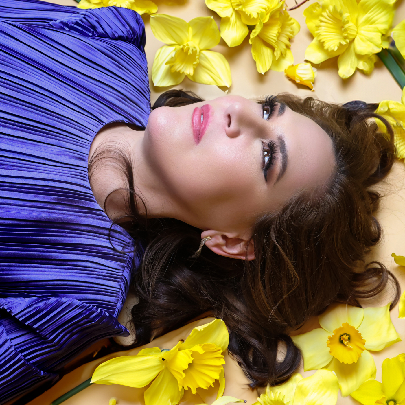 Audra Watt's "Daffodils" Blooms as a Heartfelt Anthem of Hope Audra Watt Daffodils Art