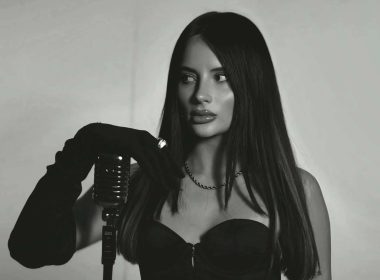 Anna Catharina ‘Eyes On Me’ – A Bold Step Into Self-Discovery and Artistic Evolution