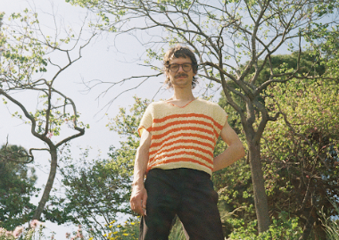 som som Navigates Emotional Haze in New Single ‘Seasonal Depression’