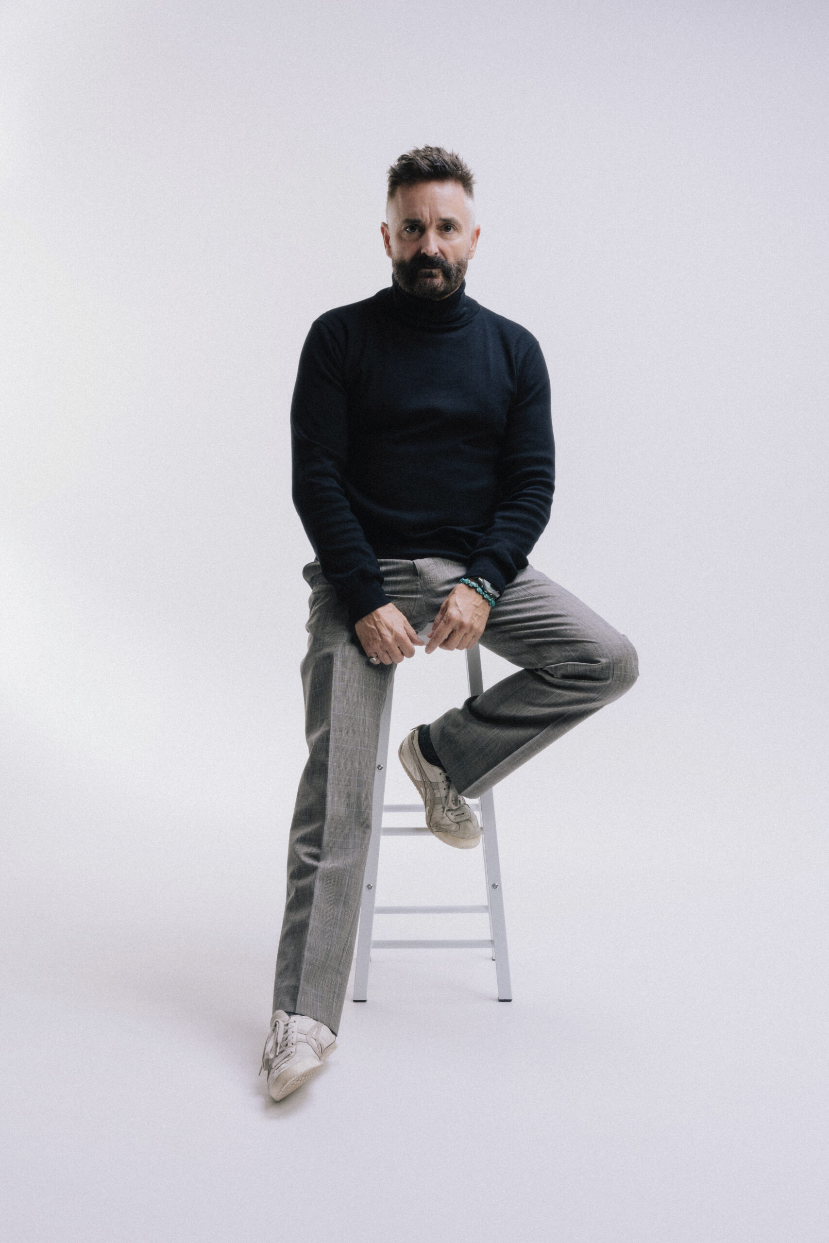 Col Gerrard Delivers Raw Emotion in New Single "The Way I Feel" Col Gerrard Photo