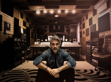 Giampaolo Pasquile ‘The Fake Truth’ - A Nostalgic Rebellion Against a Digital Future