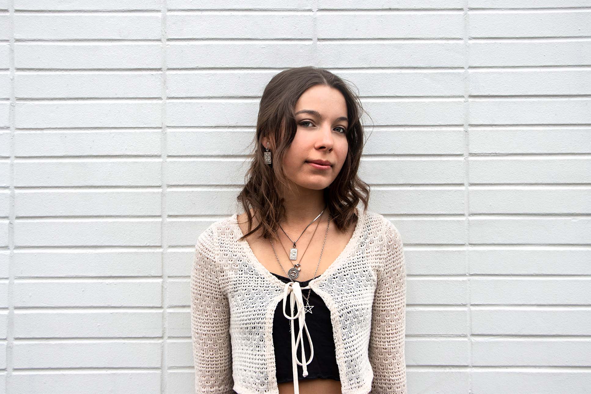 Mandy Low Maddy Low Releases Heartfelt Single ‘To Be Near’