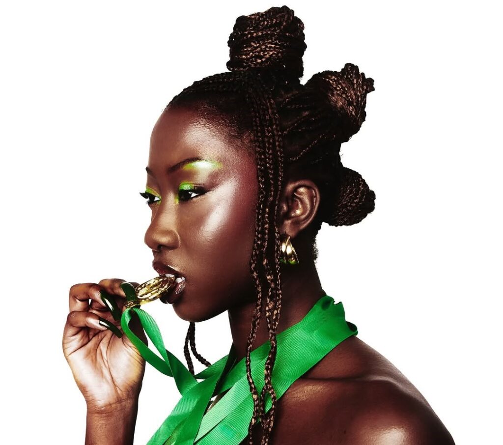 DEELA Photo by @tallulah.fx