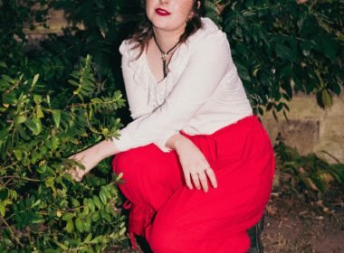 Essy Sparrow Emerges from Isolation with Defiant New Single “Footnote”