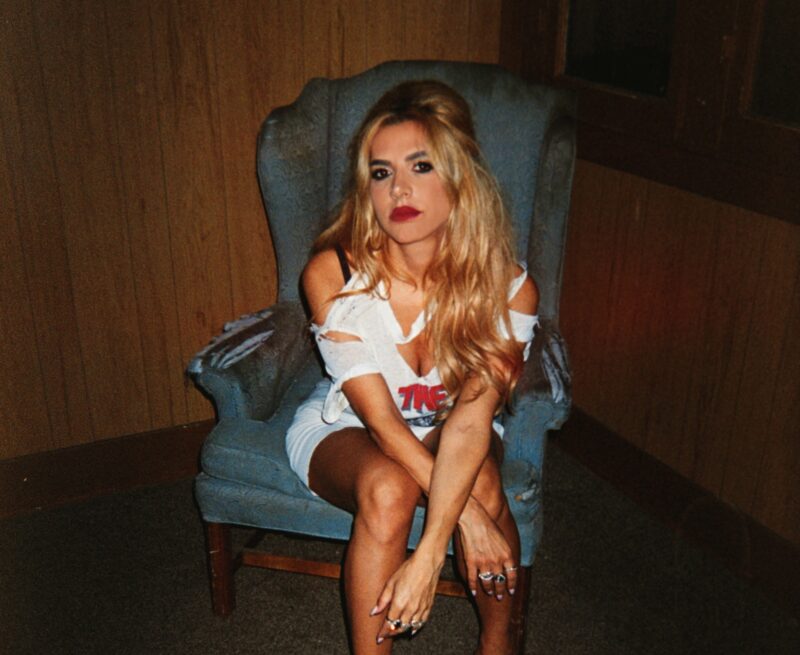 Michelle Kash Photo By Amabelle Morning