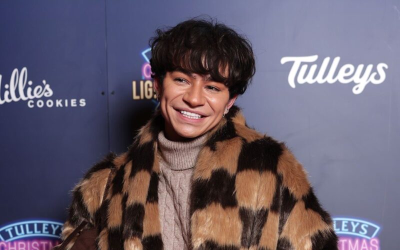 Sam Ashby Photo by Ricky Vigil M [ Getty Images]