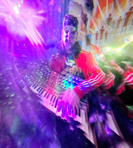 kazaizen Pushes Boundaries on “Sky Fish Fly”