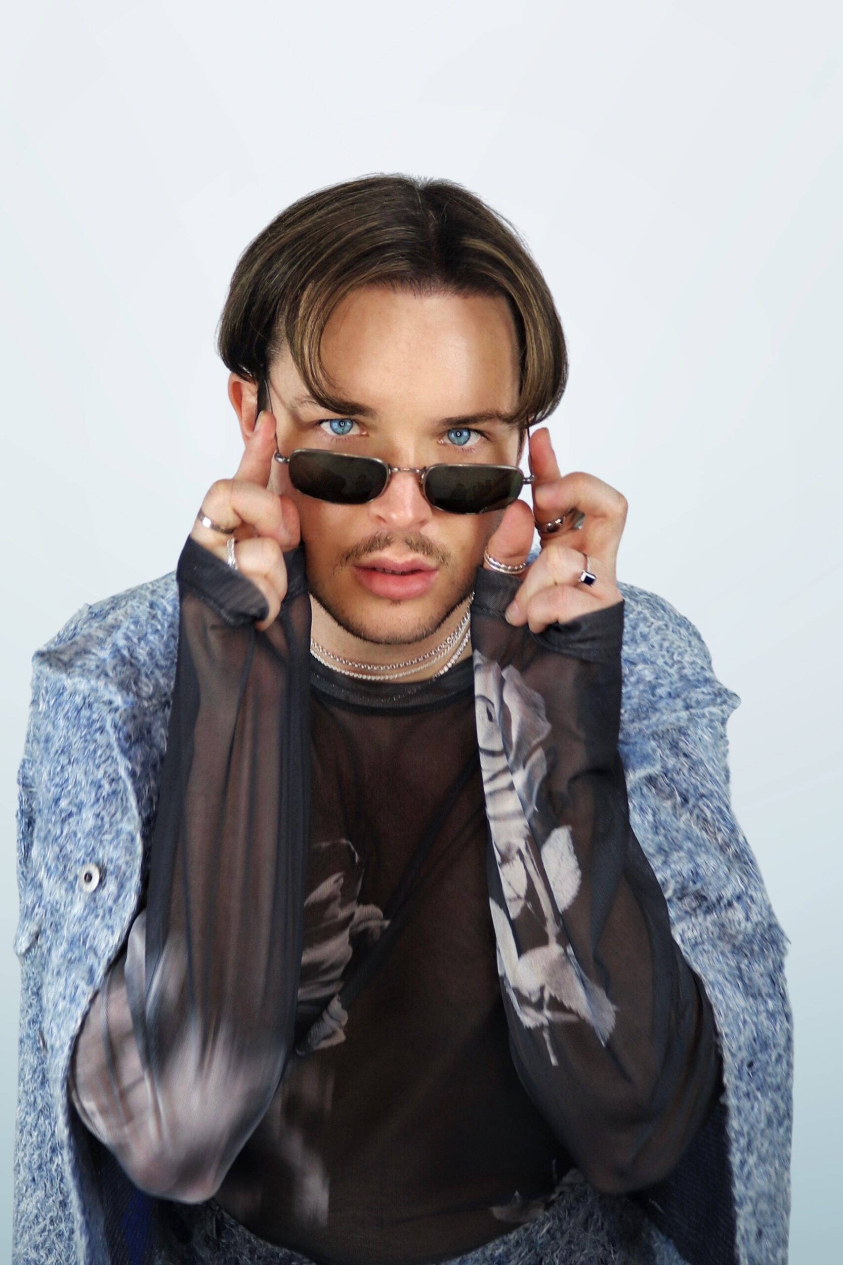 Rotate Talk With Tom Wills x Sholz-Y - "Laid" Interview Tom Wills