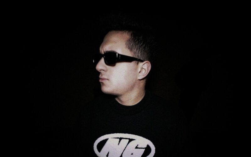AlaX Photo