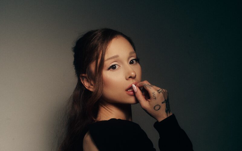 Ariana Grande Photo by @katiatemkin