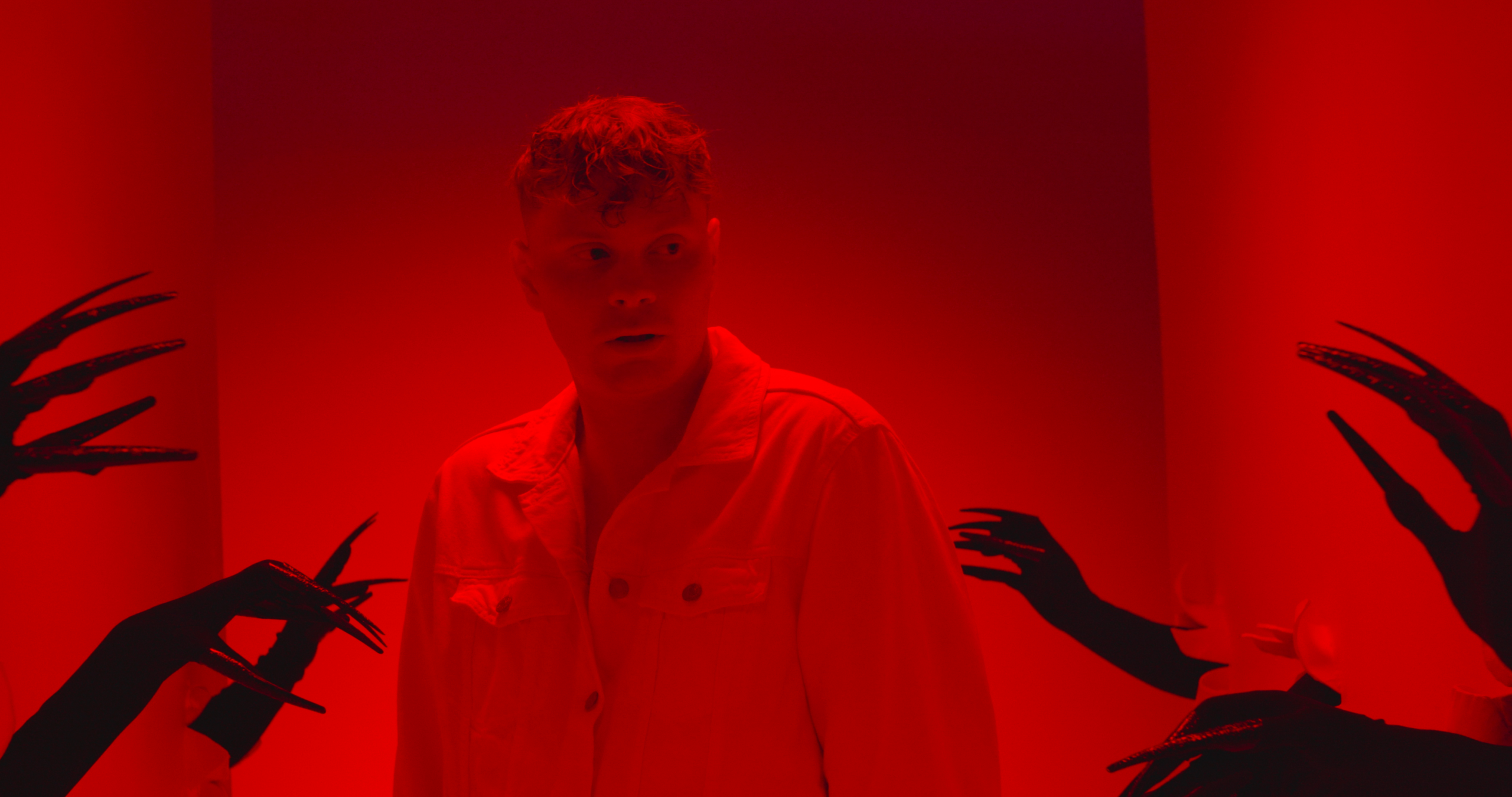 Rotate Talk With Samuel Evanson - "Freaks" Interview Samuel Evanson