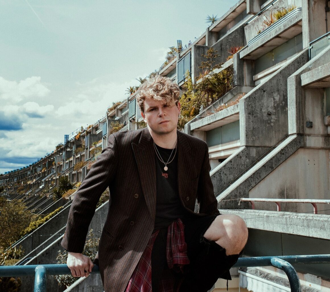 Drew Thomas