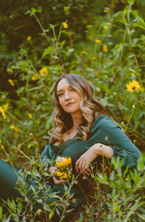 Emily Anderson’s "In The Garden" Finds Beauty in the Moments That Make a Life